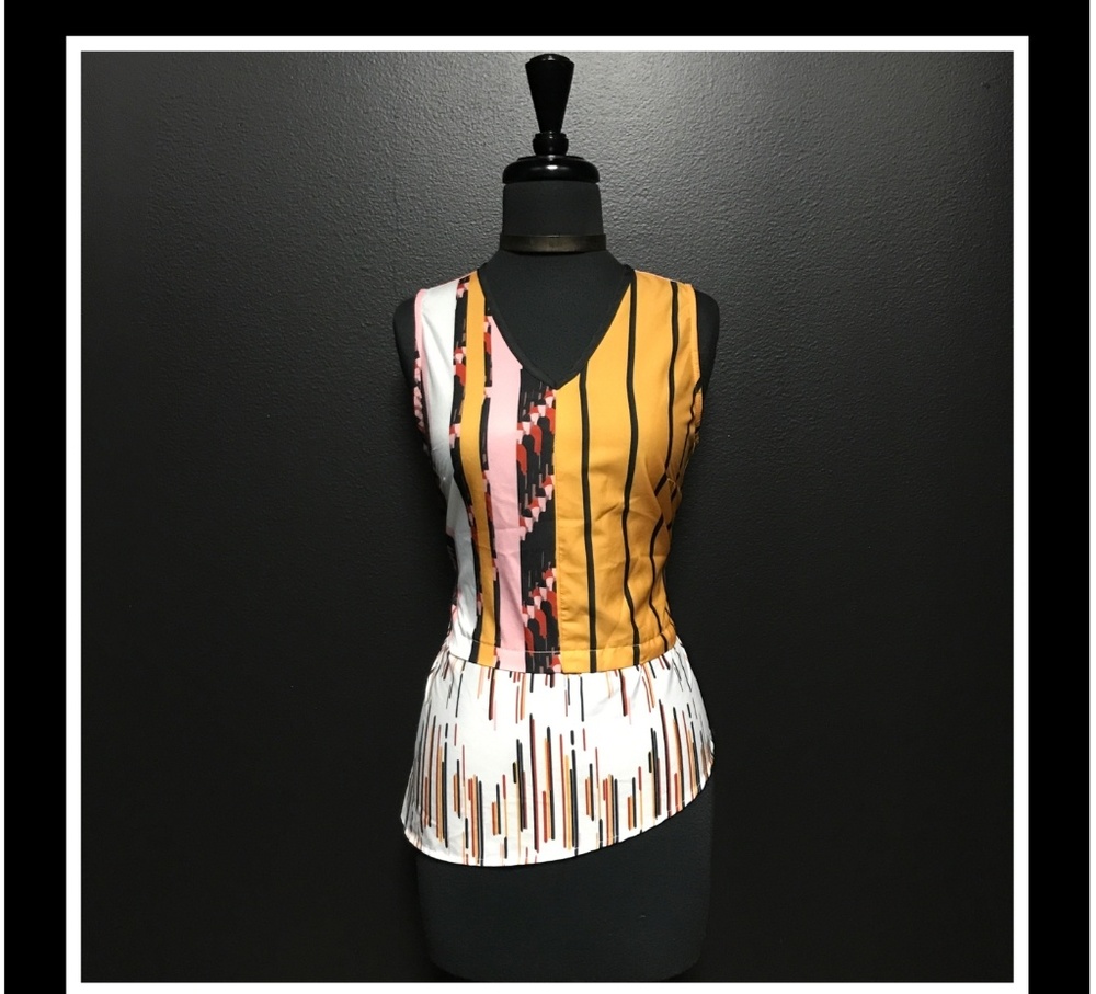 PLAINS & PRINTS TOP